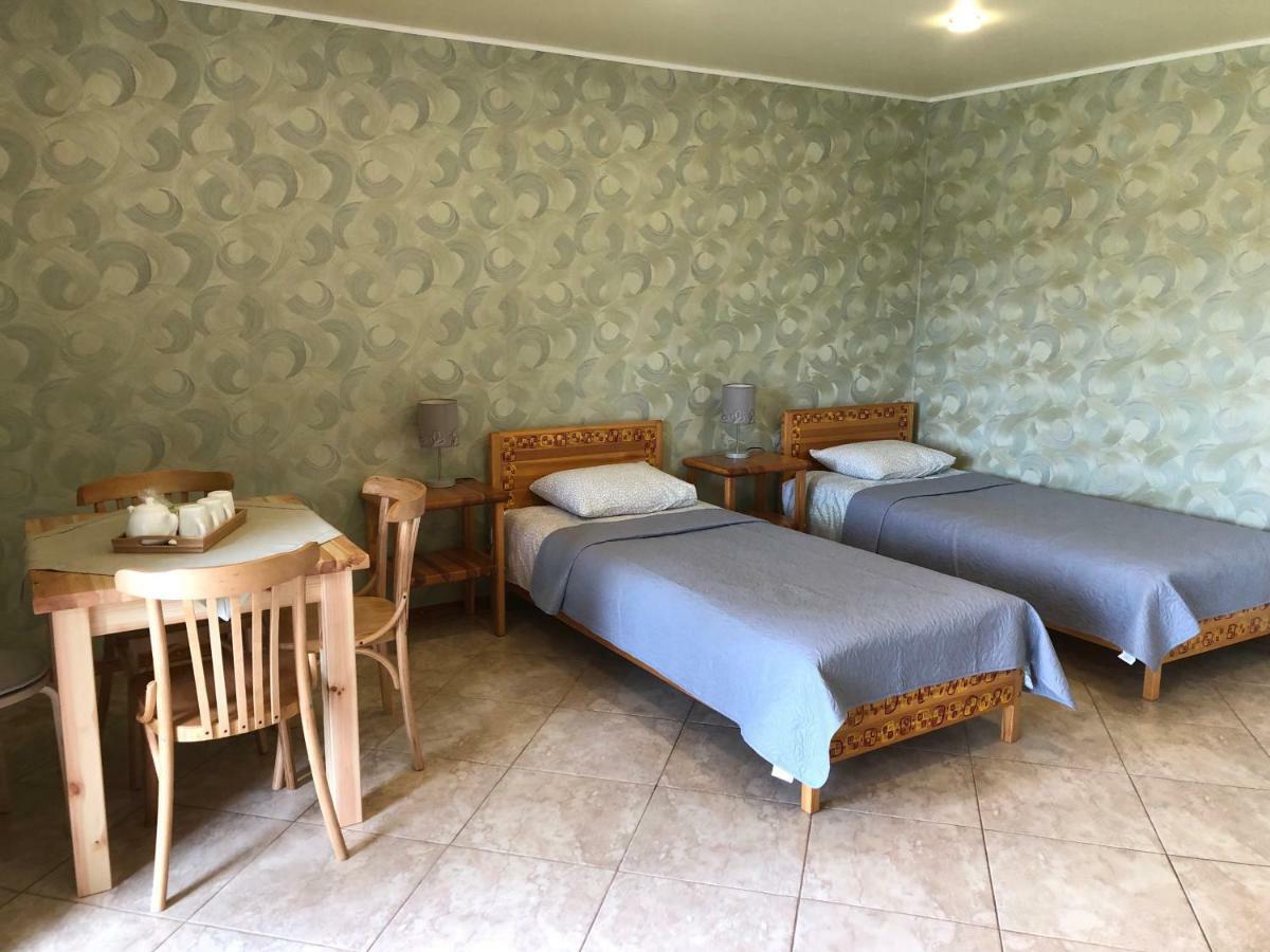 Dzeni Guest House Amatciems Eksteriør bilde