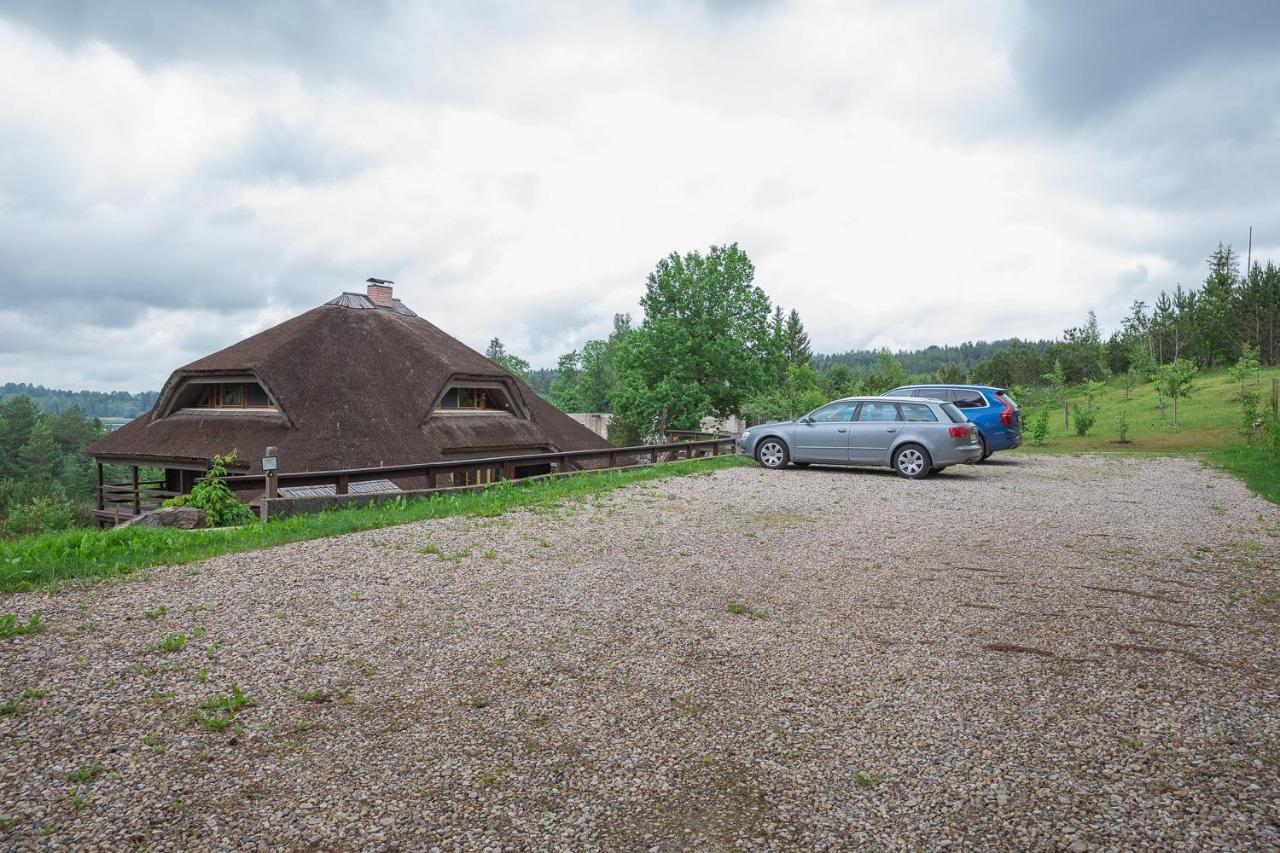 Dzeni Guest House Amatciems Eksteriør bilde